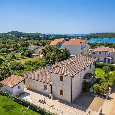 Holiday home Amazing In Muline With Wifi *