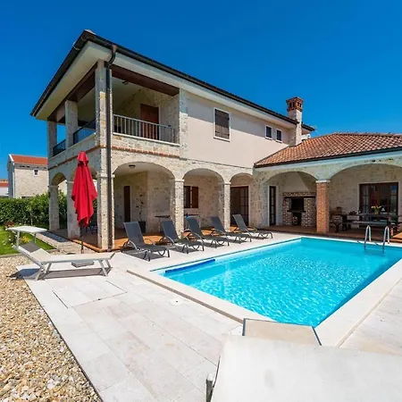 Beautiful In Muline With Sauna Tatil Evi Donje Selo