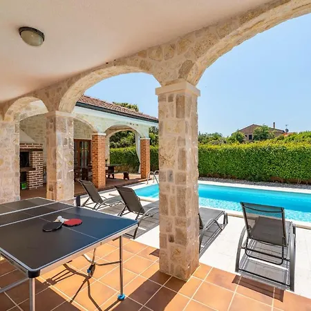 Luxurious In Muline With Sauna Soline (Dalmatia)